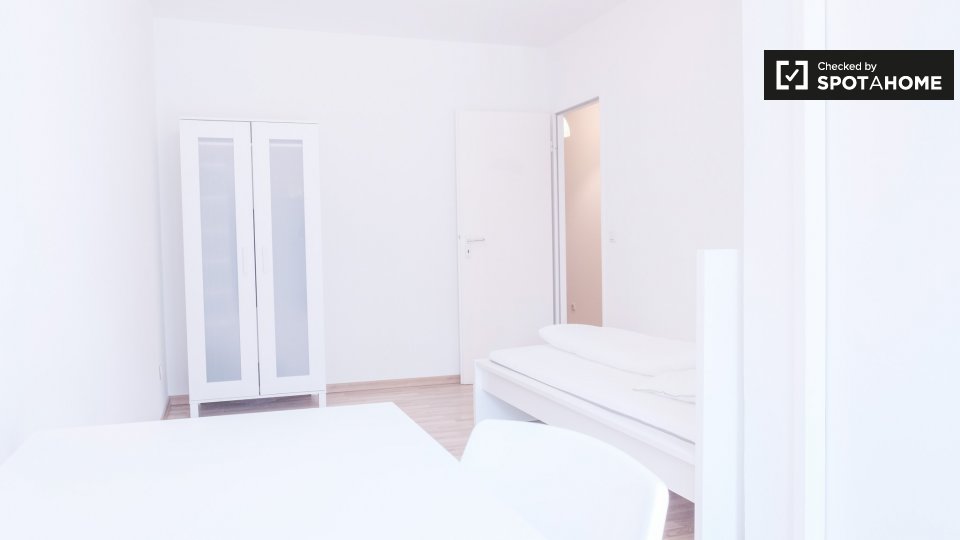 Room, CharlottenstraßeB, Berlin