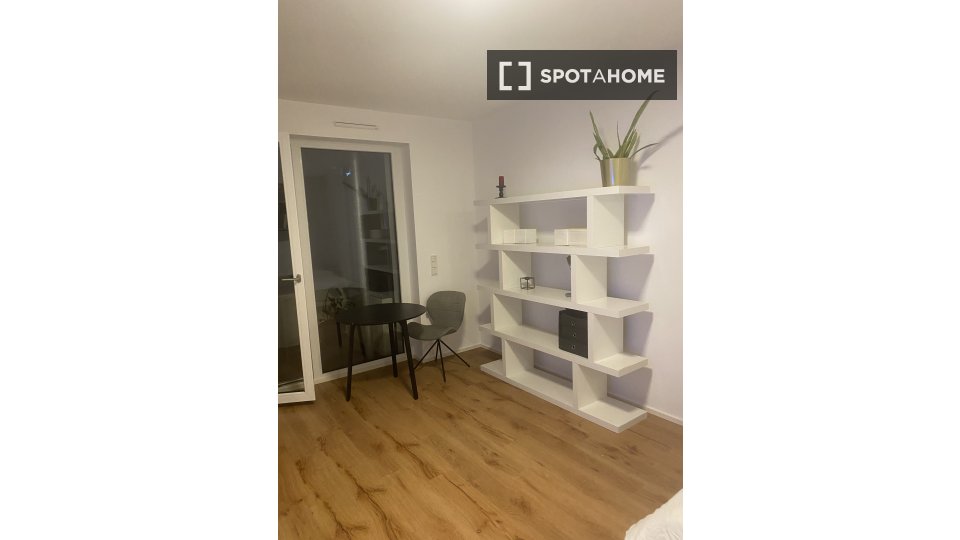 Apartment, Fließstraße, Berlin