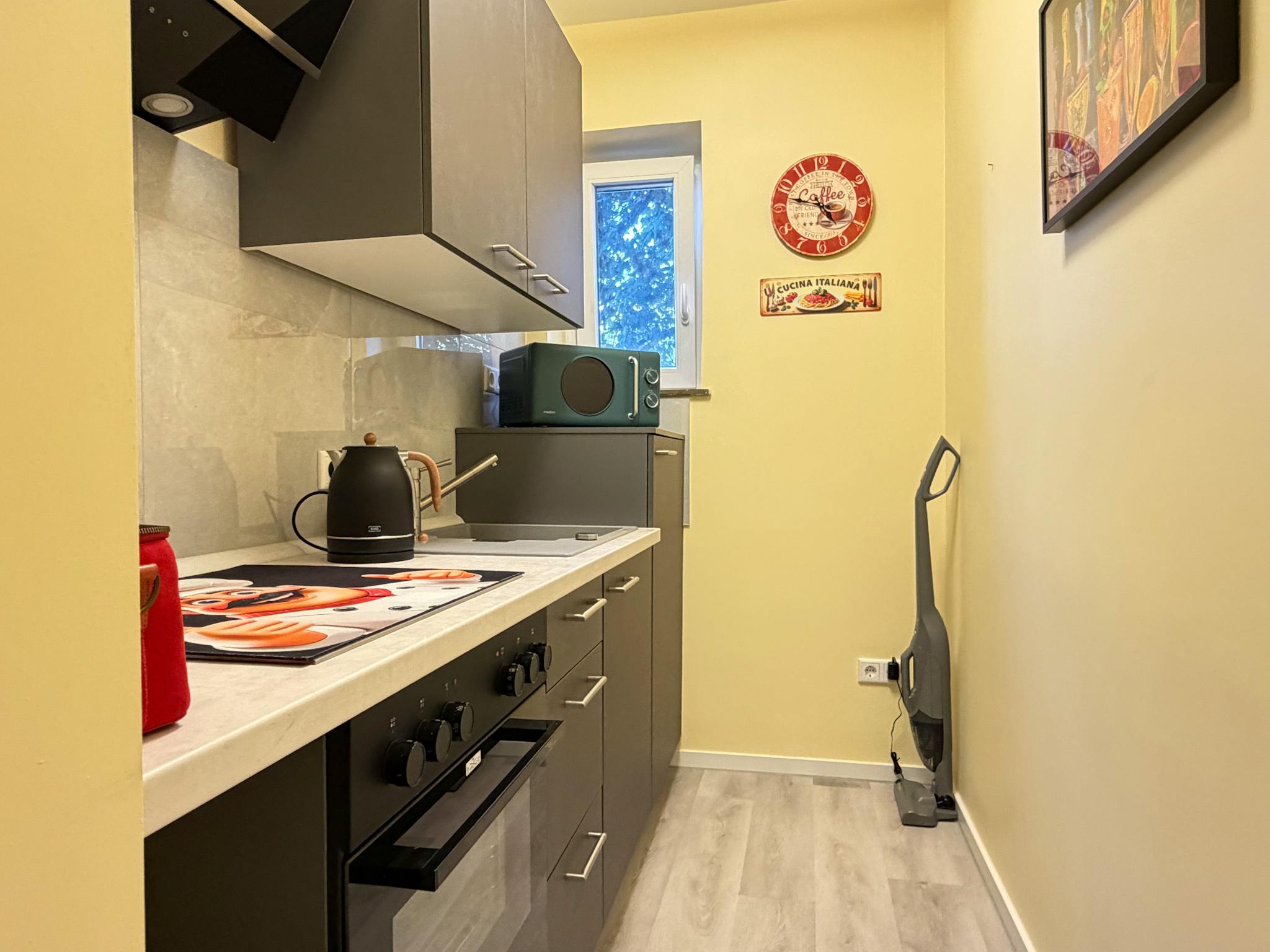 Apartment, Uhlandstraße, Dusseldorf