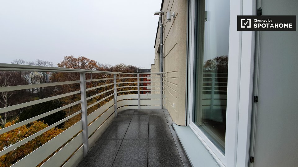 Room, Nazarethkirchstraße, Berlin