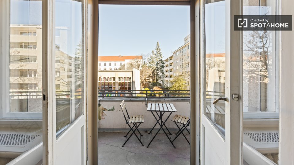 Room, Münchener Str., Berlin