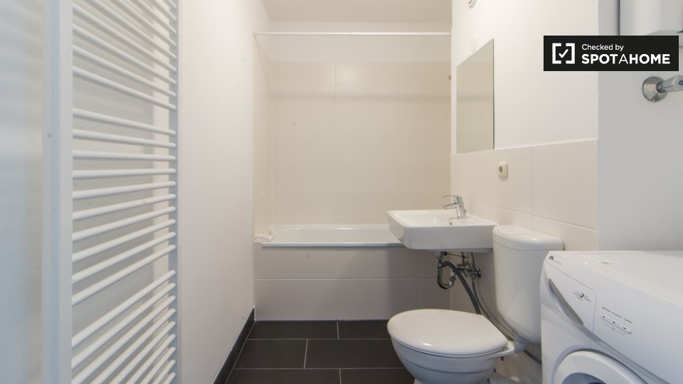 Room, CharlottenstraßeB, Berlin