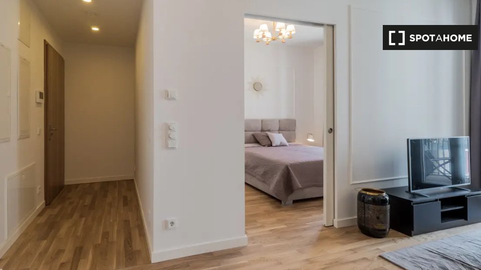 Apartment, Wilhelm-Caspar-Wegely-Platz, Berlin