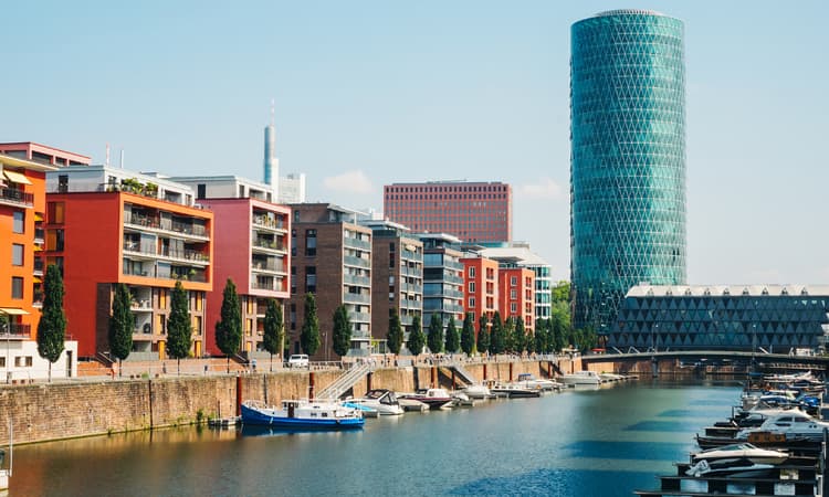 The richest 10 percent in Germany own half the wealth