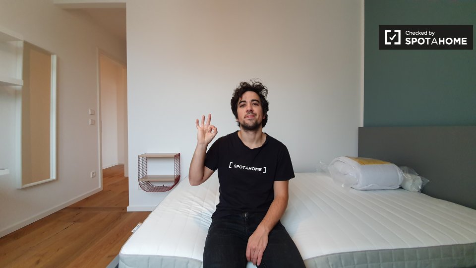 Room, Nazarethkirchstraße, Berlin