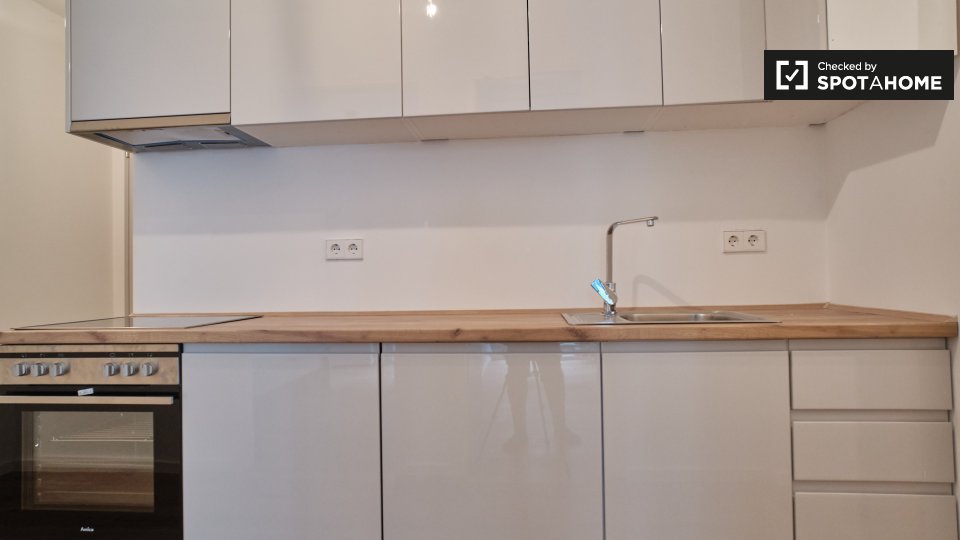 Room, Nazarethkirchstraße, Berlin