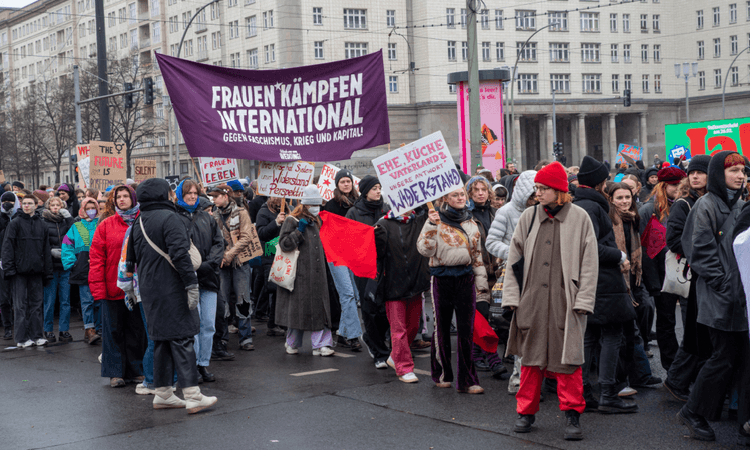 Will March 8 ever be a nationwide public holiday in Germany?