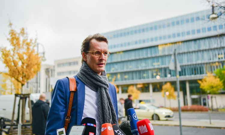 CDU win vote in North Rhine-Westphalia in blow for Scholz's mandate