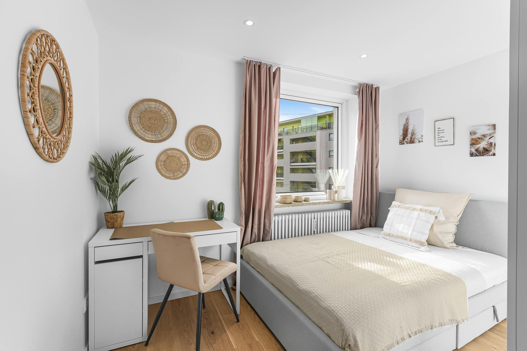 Apartment, Prinz-Eugen-Straße, Munich