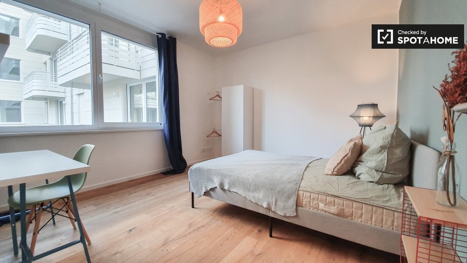 Room, Nazarethkirchstraße, Berlin