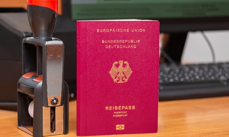 Naturalisations in Germany slumped by 15 percent in 2020