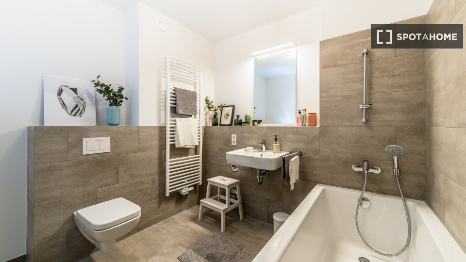 Room, Klara-Franke-Straße, Berlin