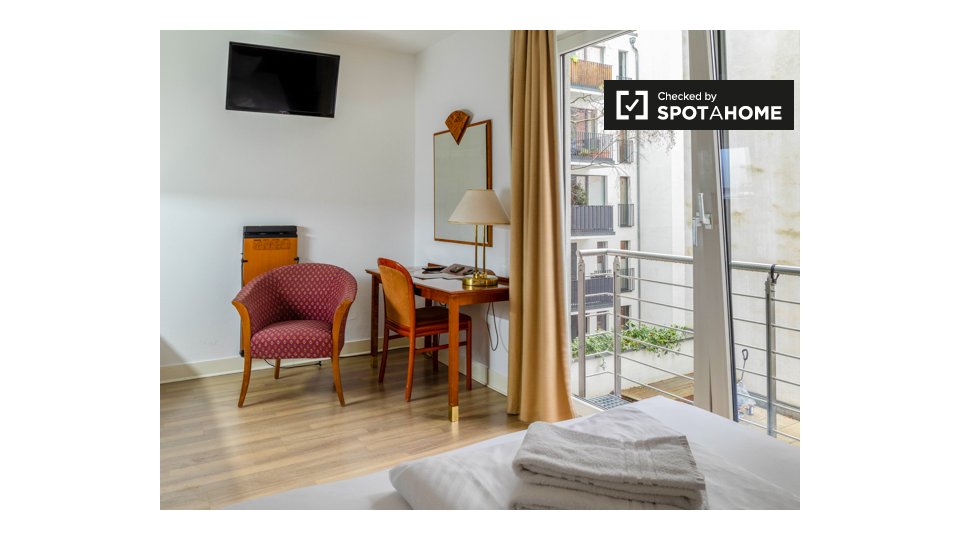 Apartment, Osnabrücker Str., Berlin