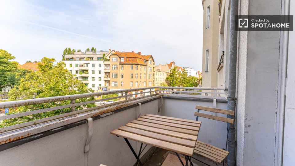 Room, HindenburgdammD, Berlin