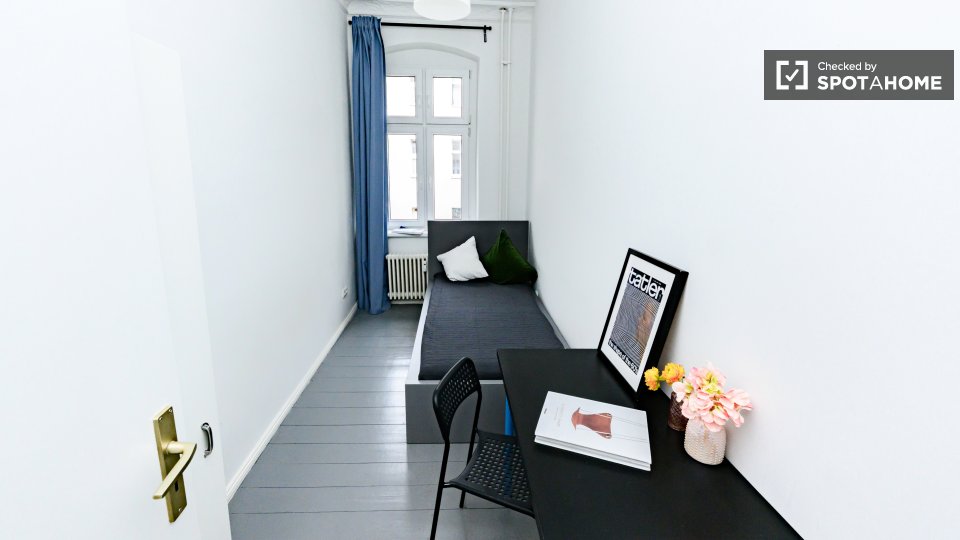 Room, Kottbusser Damm-30, Berlin