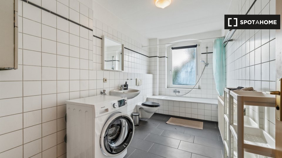 Room, Glienicker Str., Berlin