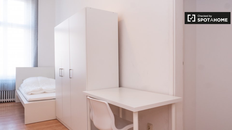 Room, Mehringdamm, Berlin