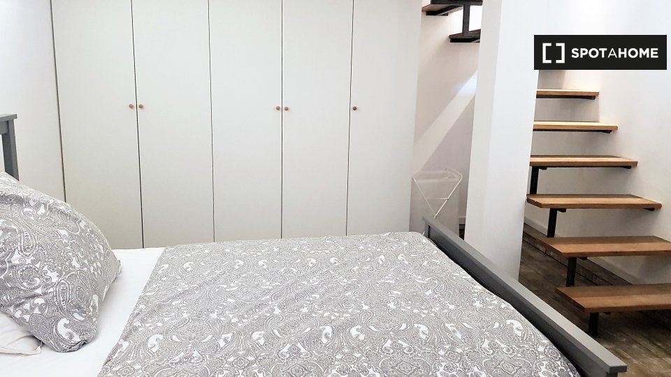 Apartment, Suarezstraße, Berlin