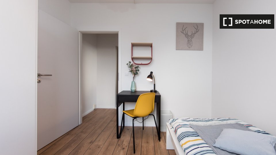Room, Johanna-Tesch-Straße, Berlin