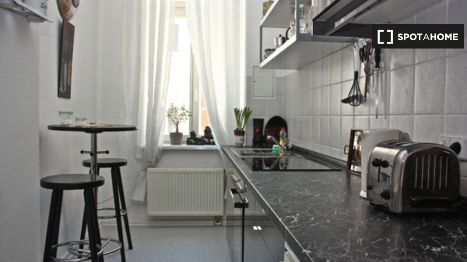 Apartment, Kastanienallee, Berlin
