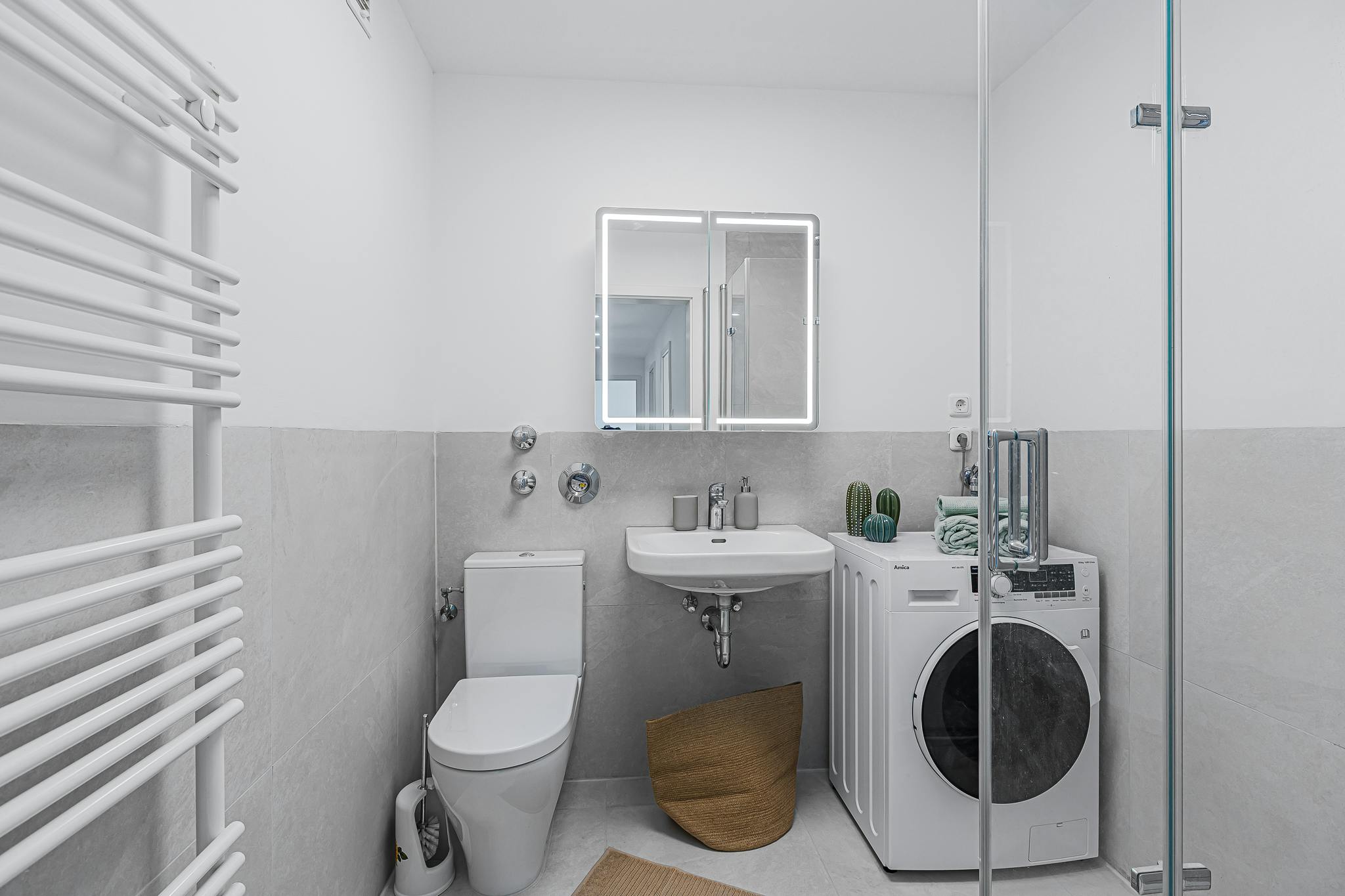 Apartment, Schaffhauser Straße, Munich