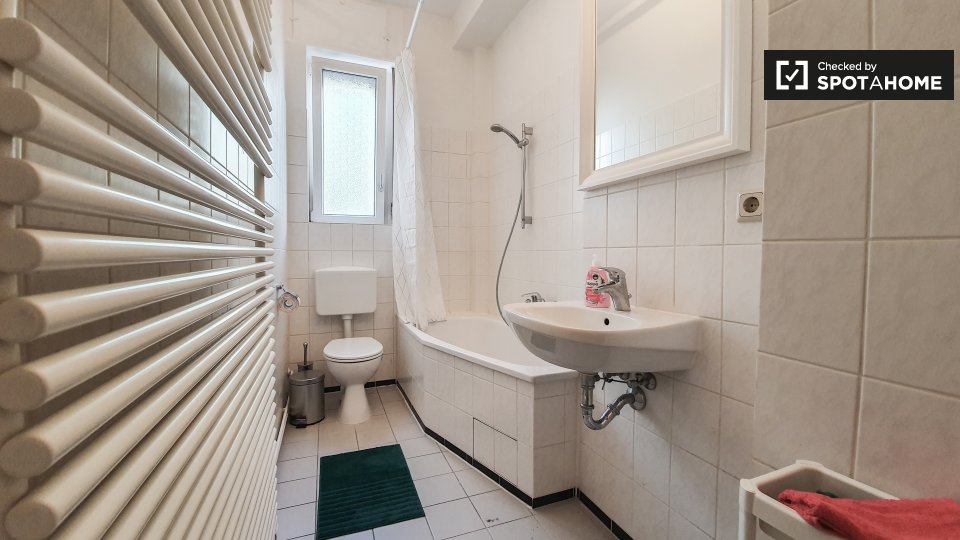 Room, Hainstraße, Berlin