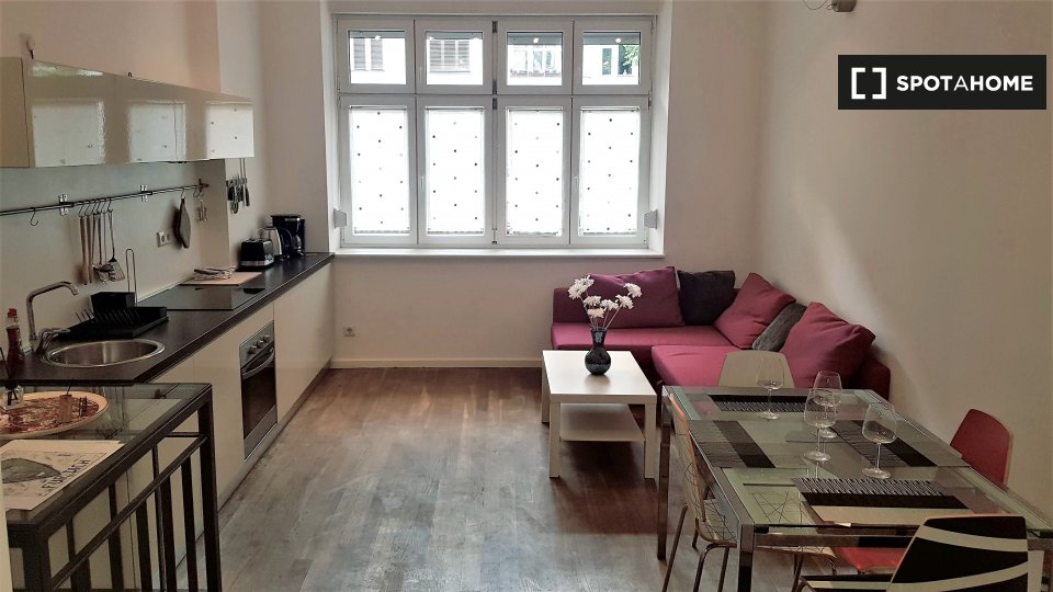 Apartment, Suarezstraße, Berlin
