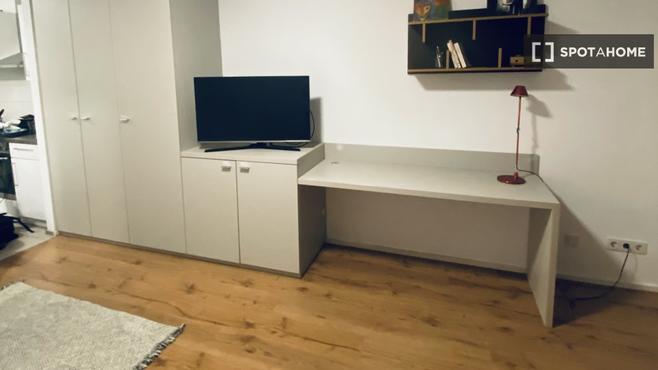 Apartment, Fließstraße, Berlin