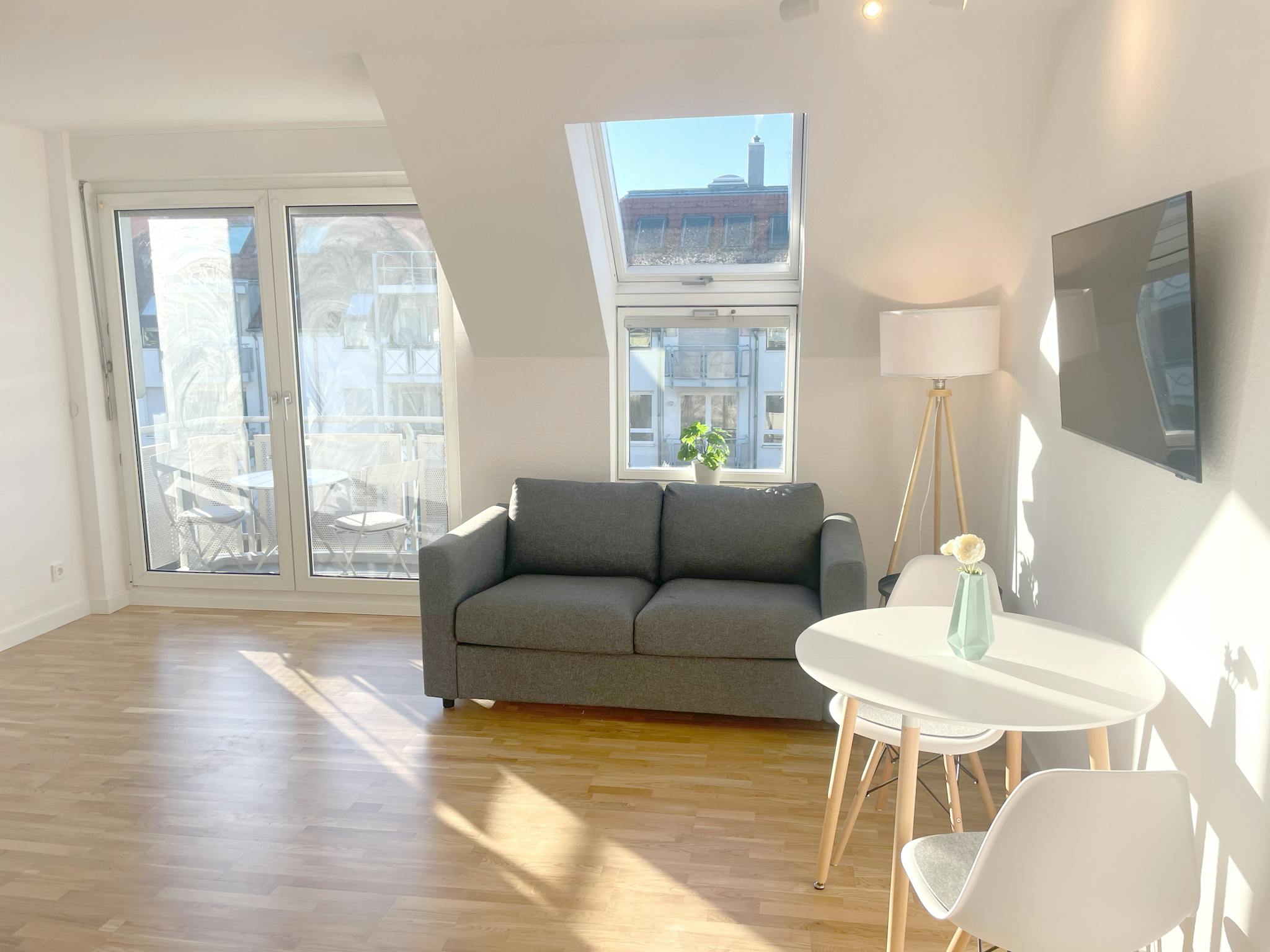 Apartment, Robinienweg, Leipzig