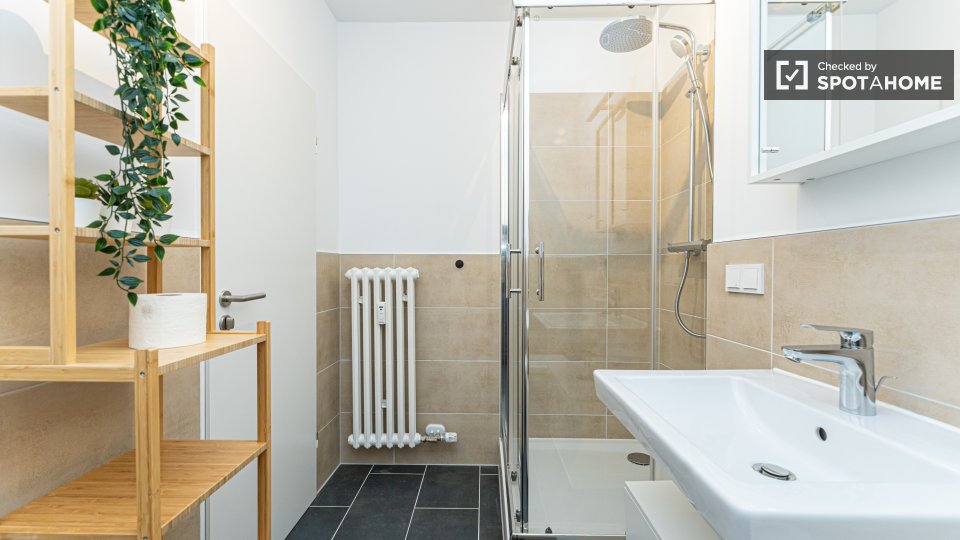 Room, Müllerstraße, Berlin