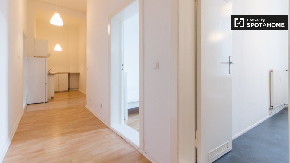 Room, Rheinstraße, Berlin