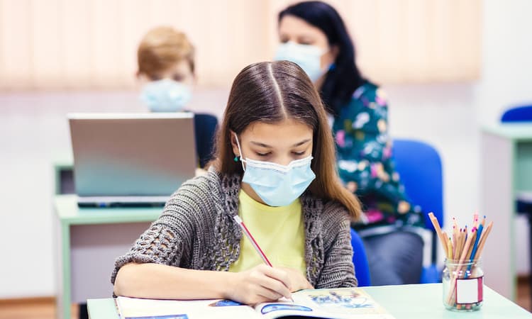 German states agree to phase out masks and mass testing in schools from April