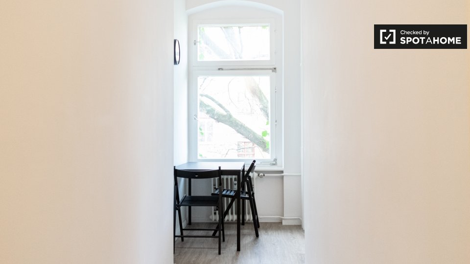 Room, Graefestraße, Berlin