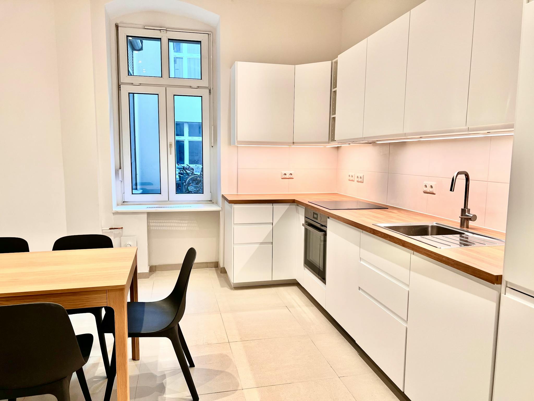 Apartment, Ebertystraße, Berlin