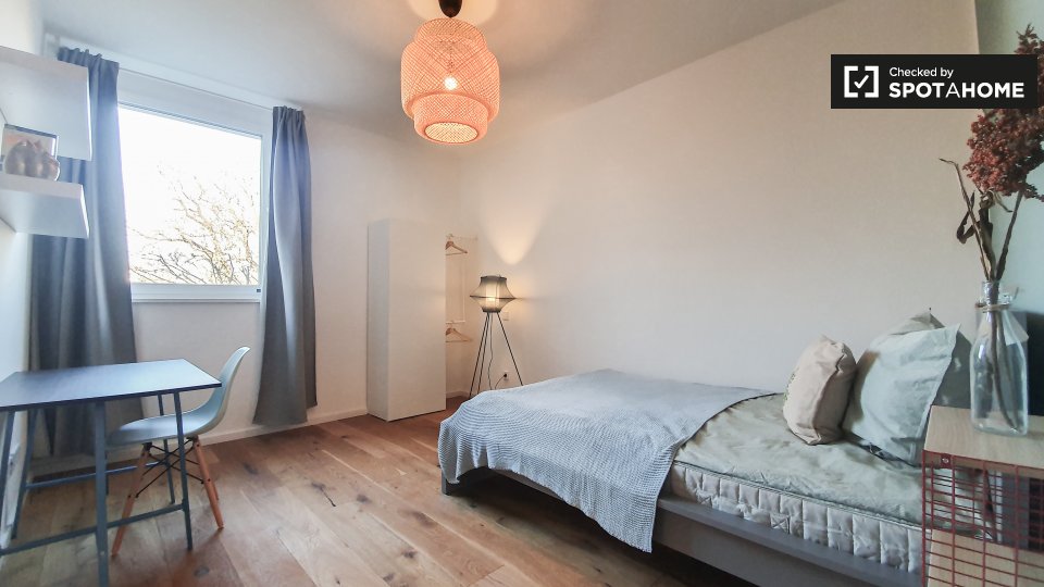 Room, Nazarethkirchstraße, Berlin