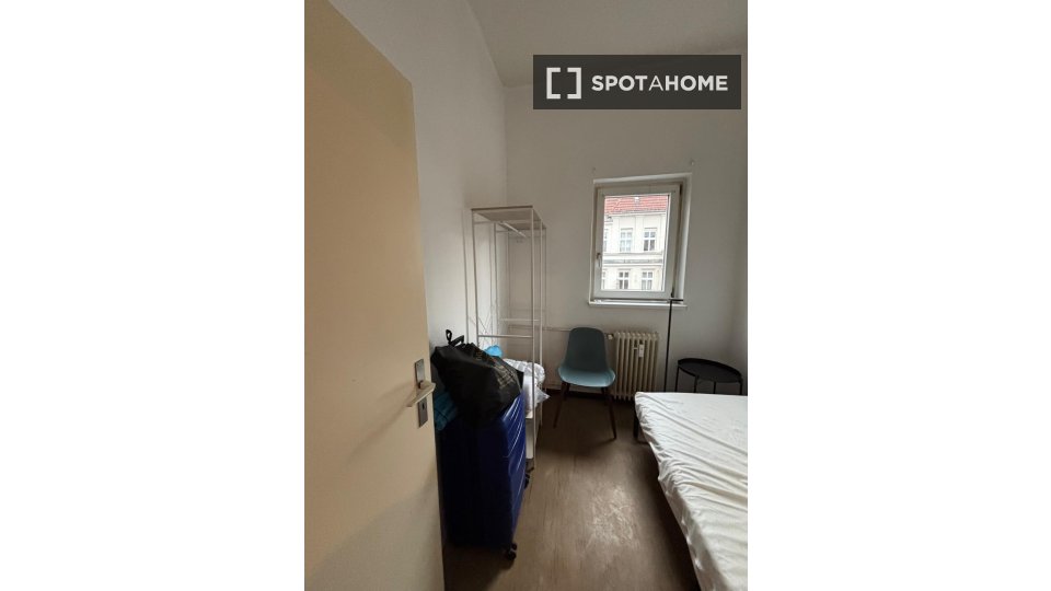 Room, Leykestraße, Berlin