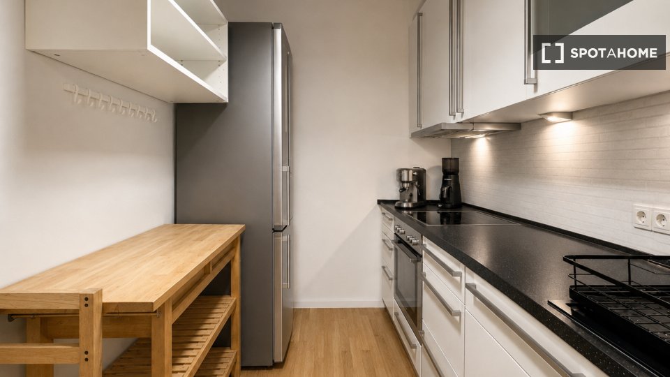 Apartment, Glasbläserallee, Berlin