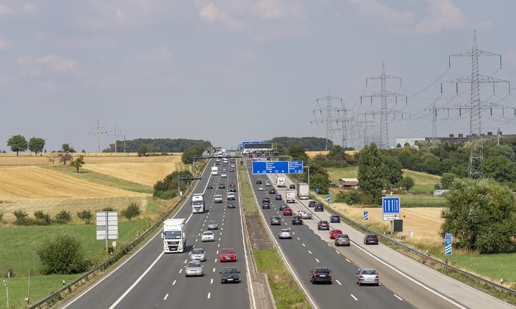 German researchers call for new road toll of 5,4 cents per kilometre