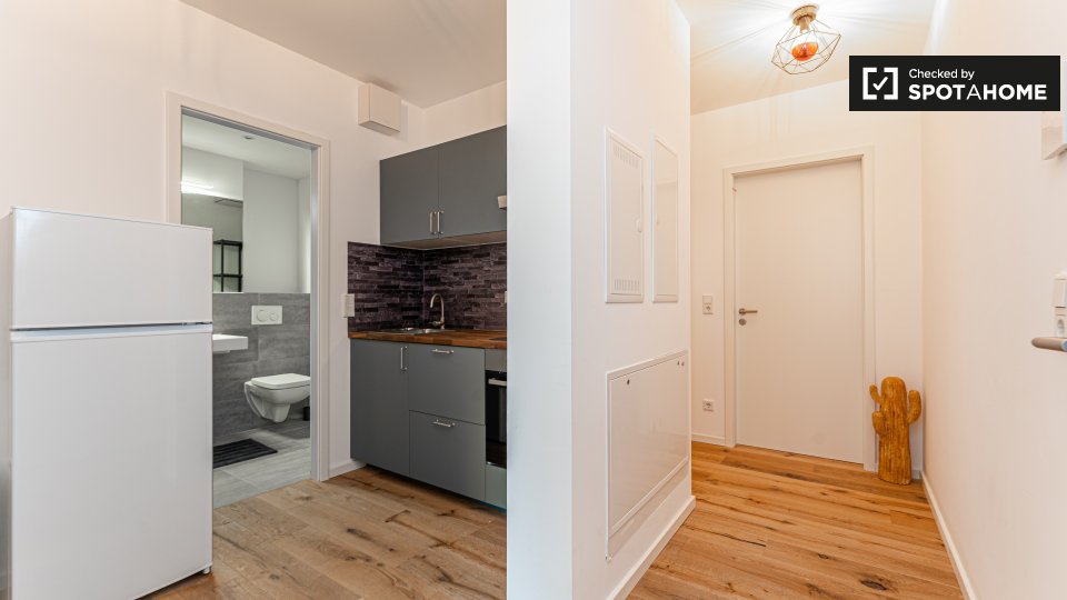 Room, Cunostraße, Berlin