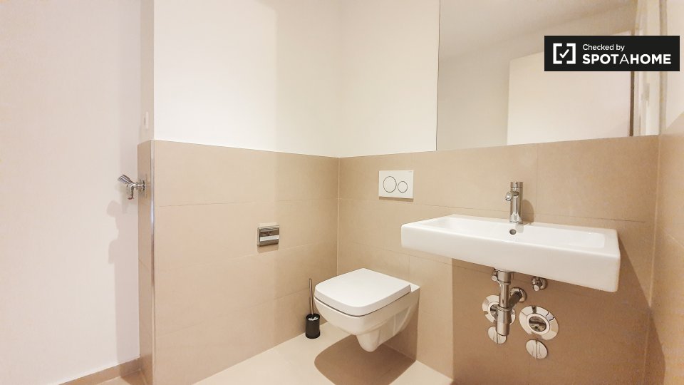 Room, Nazarethkirchstraße, Berlin