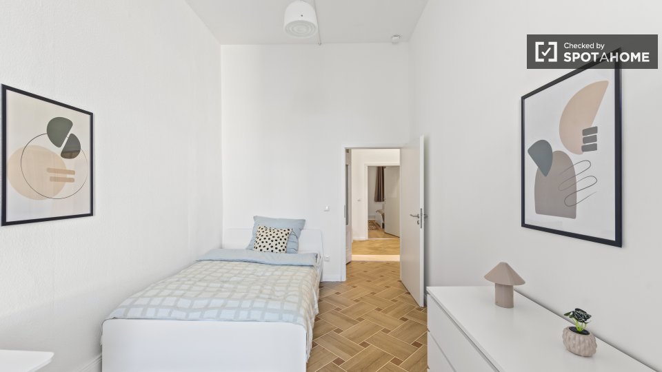 Room, Münchener Str., Berlin