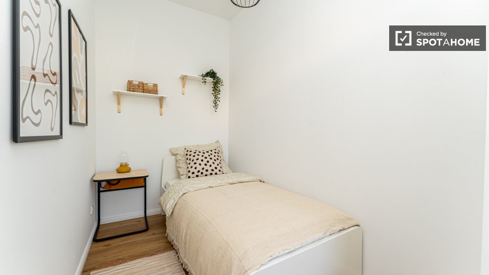 Room, Hoffmannstraße, Berlin