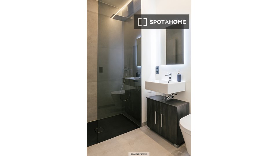 Room, Stromstraße, Berlin
