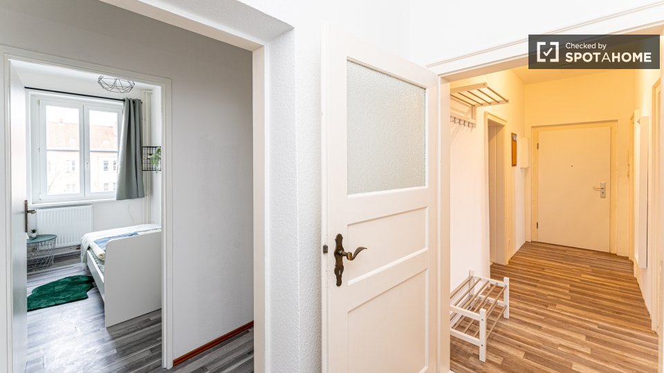 Room, Sterndamm, Berlin