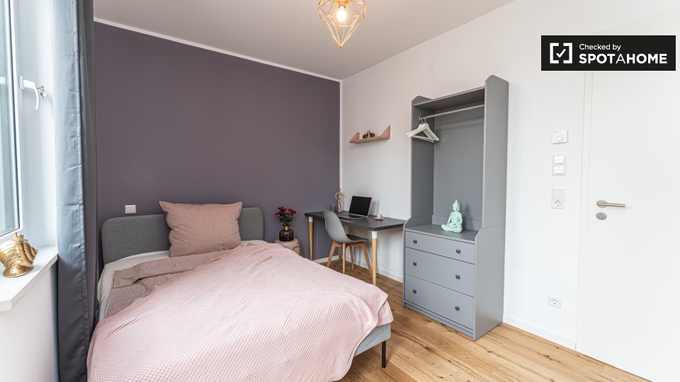 Room, Cunostraße, Berlin