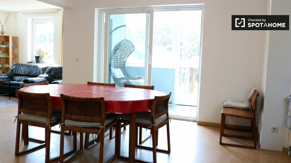 Room, Seegefelder Weg, 13591 Berlin, Germany, Berlin