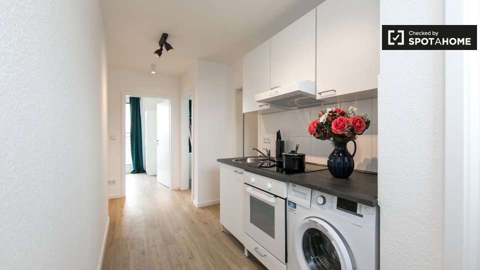 Room, Bismarckstraße, Berlin