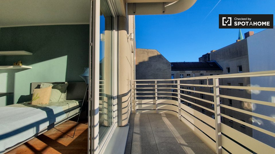 Room, Nazarethkirchstraße, Berlin