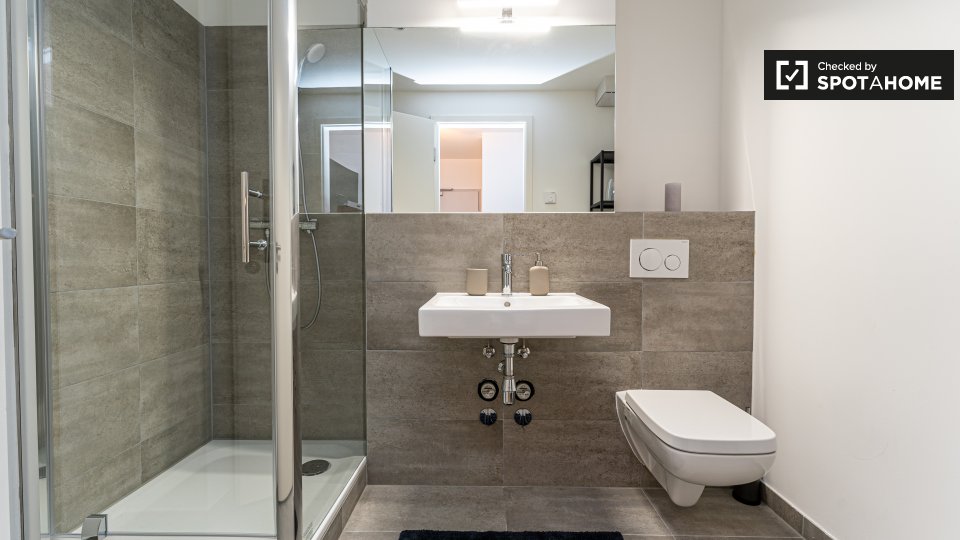 Room, Cunostraße, Berlin