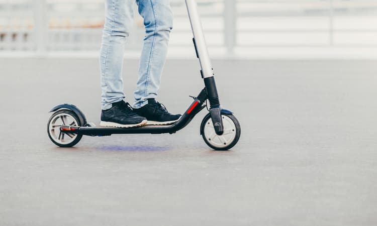 Man on E-scooter follows sat nav onto Autobahn